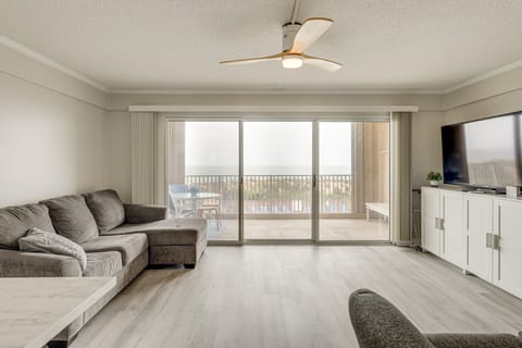Pool & Beach Access: Waterfront Ocean City Condo Apartment in Ocean City