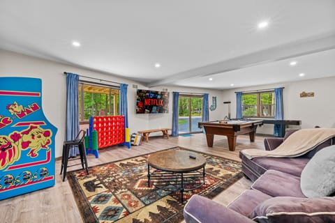 Hot Tub & Community Beach: Albrightsville Home! House in Tunkhannock Township