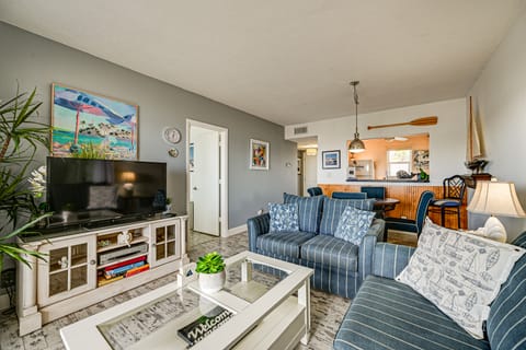 Pool Access: Relaxing Naples Bay Extended Stay! Apartment in Naples