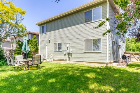 Pet-Friendly Retreat w/ Fenced Yard in Denver House in Aurora