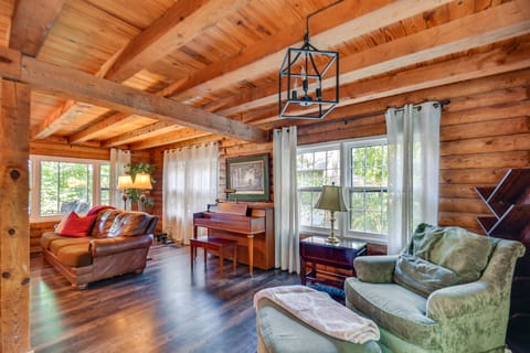 Waterfront Cabin on Lake Sinclair w/ Private Dock! House in Lake Sinclair