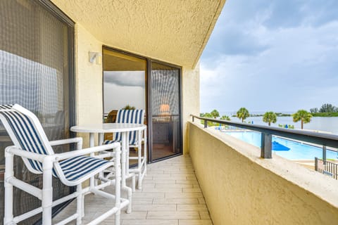 Gulf-View Condo w/ Beach Access in Hudson Apartment in Hudson