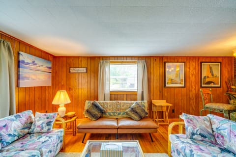 4 Mi to Off-Road Park: Beckley Area Townhome Apartment in West Virginia