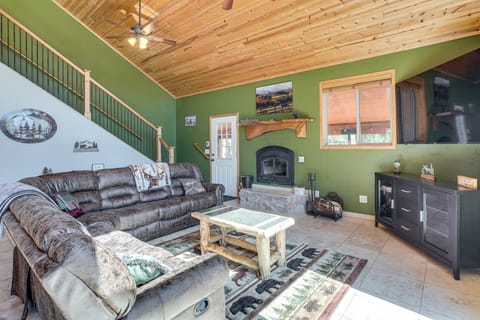 8 Mi to Staunton State Park: Mtn-View Hideaway! House in Bailey