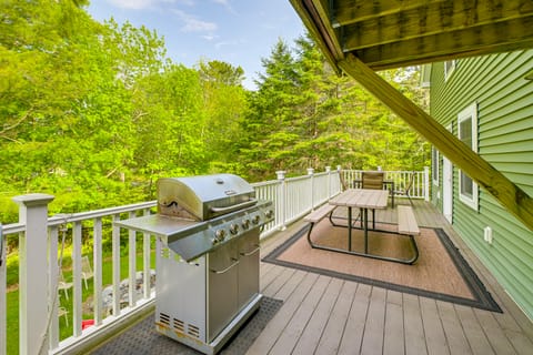 1 Mi to Acadia National Park: Spacious Retreat! House in Southwest Harbor