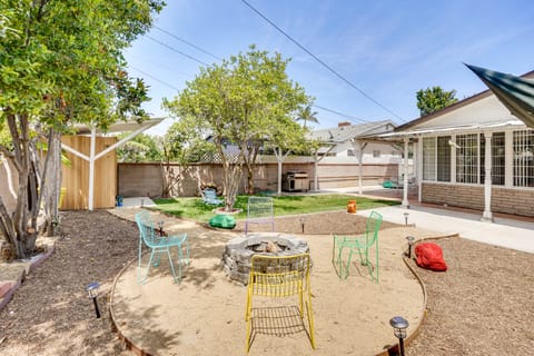 12 Mi to Dtwn LA: Family Home w/ Patio + Yard! House in Bell Gardens