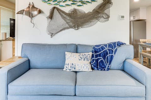 Walk to Ocean: Unit w/ Deck in Fernandina Beach! Apartment in Fernandina Beach