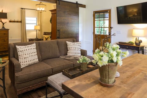 1/2 Mi to Lake Nottely: Blairsville Home w/ Patio! House in Union County