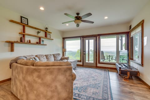 XC Ski & Snowshoe! 'Wanlass' House in Mindoro House in Wisconsin