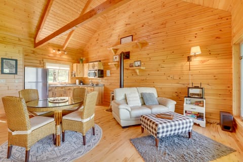 Near Snowmobile Trails! 'Bunker Hill' Mindoro Gem House in Wisconsin