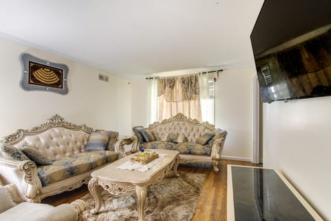 Stay & Play in Memphis: Family Home w/ Yard! House in Memphis