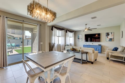 16 Mi to State Farm Stadium: Quiet Gem w/ Games House in Goodyear