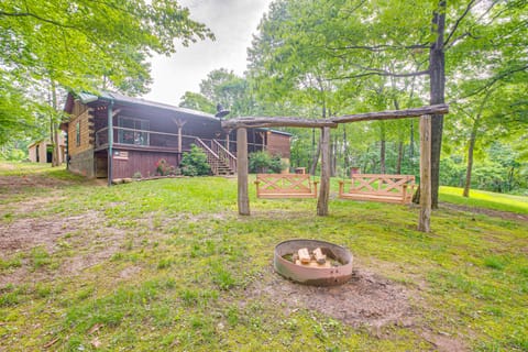 Pond & Fire Pit: Charming Log Cabin near Blue Rock House in Ohio