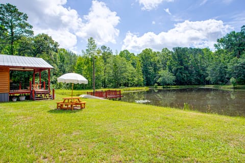 Private Pond & Large Yard: Unique Cabin in Norway! House in South Carolina