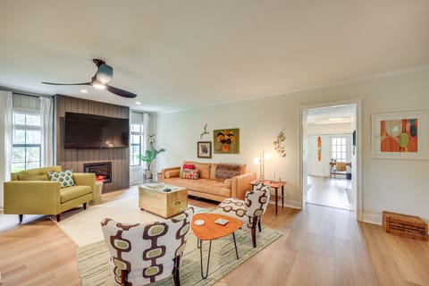 Fire Pit + Ping-Pong: Home on Guadalupe River! House in McQueeney