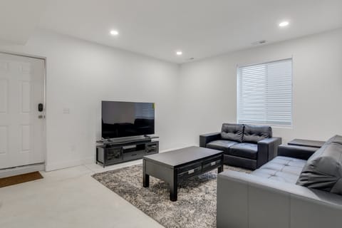 16 Mi to Dtwn Denver: Modern Apt w/ Patio Apartment in Commerce City