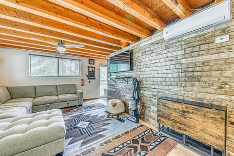 < 1 Mi to Grindstone Lake: Cabin w/ Large Yard! House in Ruidoso