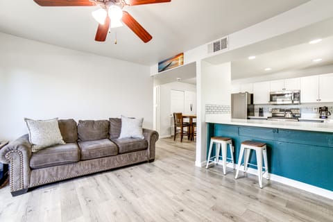 3 Mi to Dtwn: Gated Condo w/ Patio in Reno! Apartment in Reno