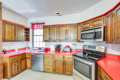 2 Mi to Dtwn Pittsburgh: Family-Friendly Townhome! Apartment in Pittsburgh