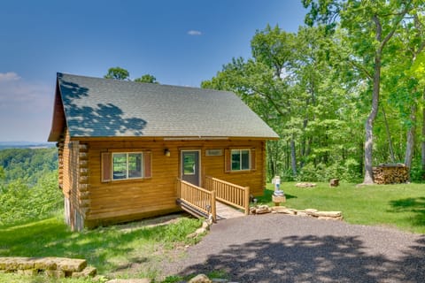 Day Trip to Mt. La Crosse! 'Krueger' Cabin House in Wisconsin