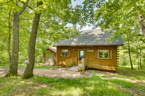 22 Mi to Whitetail Ridge Ski Area: Cozy Getaway House in Wisconsin
