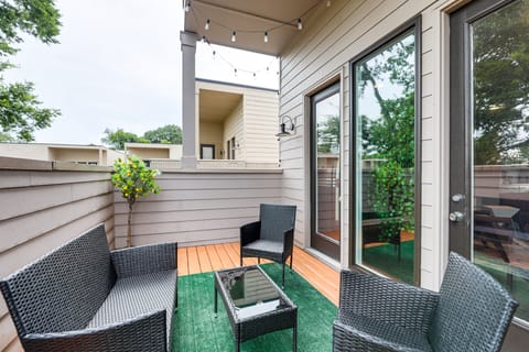 Pet-Friendly Abode w/ Balcony in East Nashville! Apartment in East Nashville