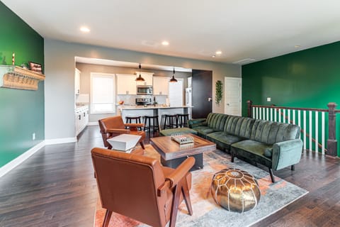 Pet-Friendly Abode w/ Balcony in East Nashville! Apartment in East Nashville