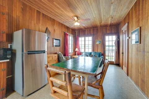 Les Cheneaux Islands Retreat 2: Boat, Fish & Swim House in Michigan