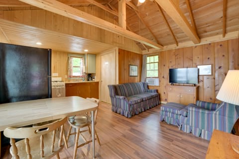 Beach Access & Water View! Cabin 11 on Lake Huron House in Michigan