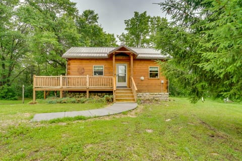 On 30 Acres w/ Trails & Garden: Stockholm Cabin! Apartment in Lake Pepin