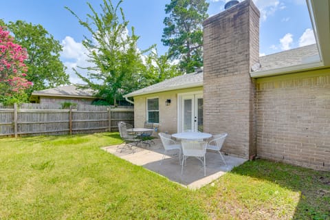 30 Miles to NRG Stadium - Family Home in Houston! House in Houston