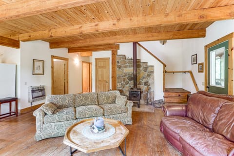 Trails & Creek On-Site: Ozarks Retreat on 23 Acres House in Arkansas