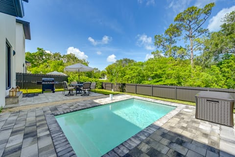 3 Mi to Naples Beach: Luxurious Home w/ Pool! House in East Naples