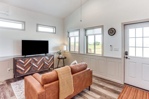 Mountain Escape Nestled in Quaint, Historic Mancos Apartment in La Plata County