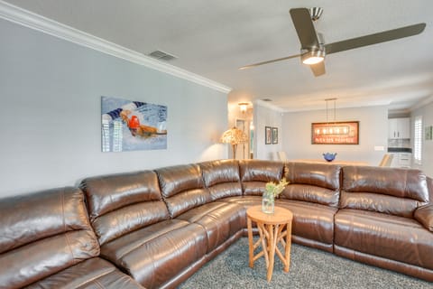 Suwannee River Retreat: Dock & Screened Porch! House in Florida