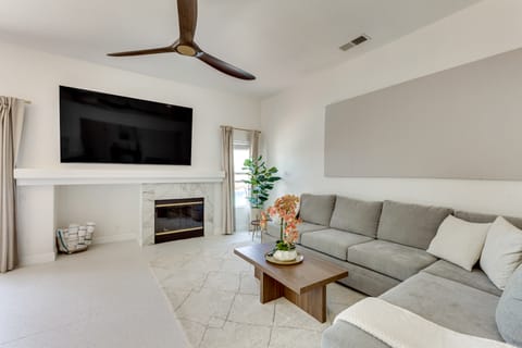 Renovated Family Home w/ Pool in Cathedral City! House in Cathedral City