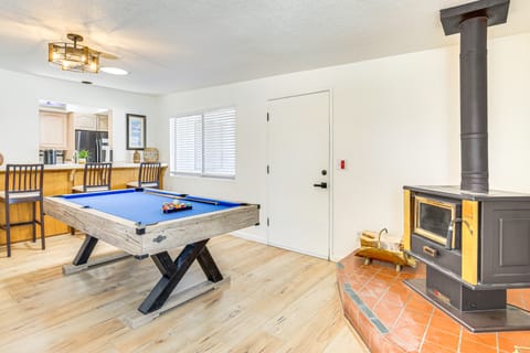 9 Mi to Joshua Tree NP: Yucca Valley Home w/ Pool House in Yucca Valley