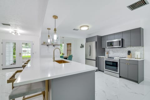 Swim & Hike: Crystal River Retreat w/ Yard! House in Crystal River