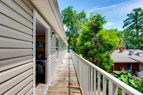 Universities, Parks & More: Getaway in Tallahassee Apartment in Tallahassee