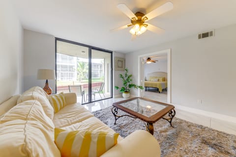 1 Mi to Lantana Beach: Canal-View Condo w/ Pool Apartment in Lantana