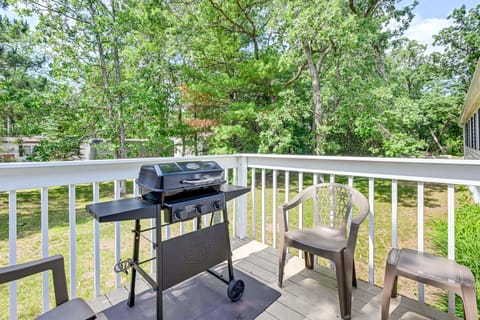 < 5 Mi to 5 Golf Courses: Home in Lake Arrowhead House in Petenwell Lake