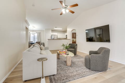 6 Mi to State Farm Stadium: Avondale Family Home! House in Litchfield Park