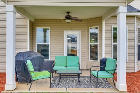 Spacious Family Home w/ Patio in Graniteville! House in South Carolina