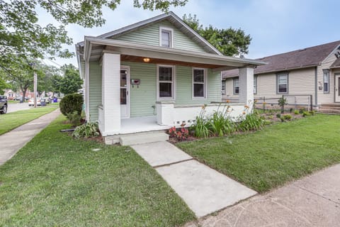 1 Mi to Water & Dtwn: Lake Erie Family Getaway House in Sandusky