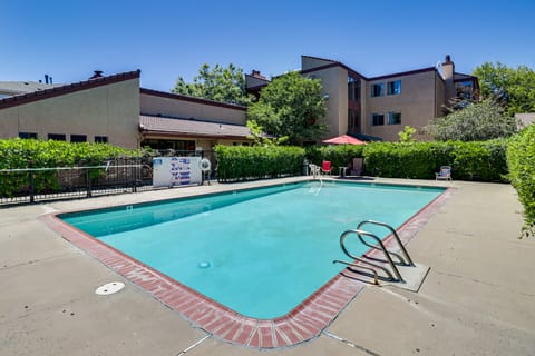 Walk to Virginia Lake: Reno Condo w/ Balcony! Apartment in Reno