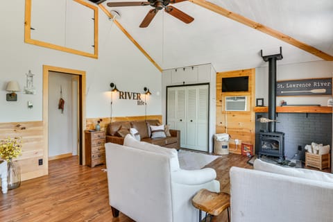 Fishing & Boating Paradise: St Lawrence River Home House in Adirondack Mountains