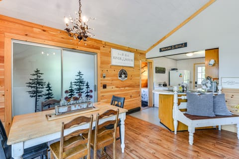 Fishing & Boating Paradise: St Lawrence River Home House in Adirondack Mountains