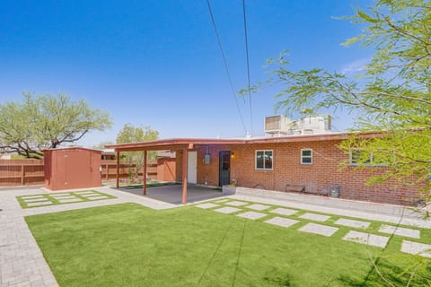 Home 2 Mi to Dtwn & University of Arizona! House in Catalina Foothills