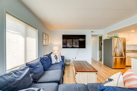 Walkable Condo w/ Water View in Ocean City! Apartment in Ocean City