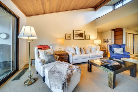 Water Views & Marina Access: Port Ludlow Getaway Apartment in Port Ludlow